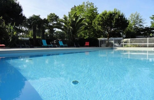 Rivedoux-Plage House | Camping Les Fougères* - Mobile Home 4 Rooms 6 People