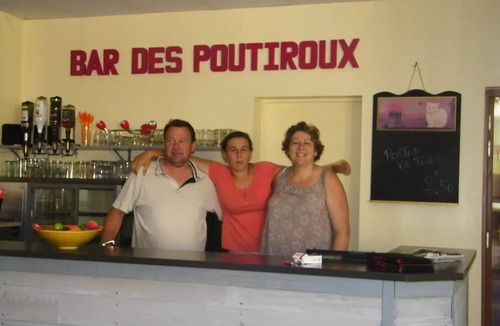 Limeuil House | Camping les Poutiroux * - Mobilhome 3 Chambres avec terrasse couverte 6 personnes