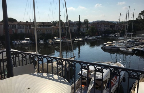 Port Grimaud Apartment | Canal view apartment in Port Grimaud near St Tropez