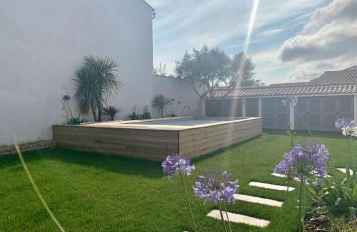 Saint-Martin-de-Re House | CAP O SUD grande maison avec Piscine à St Martin de Ré