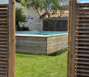 Saint-Martin-de-Re House | CAP O SUD grande maison avec Piscine à St Martin de Ré