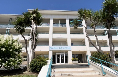 Ciboure Apartment | Caporizon - Erosoa-face au Golf-T1 Cosy-Heated pool