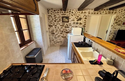 Naves House | Casa Les Combes - Maison typique climatisé avec jardin