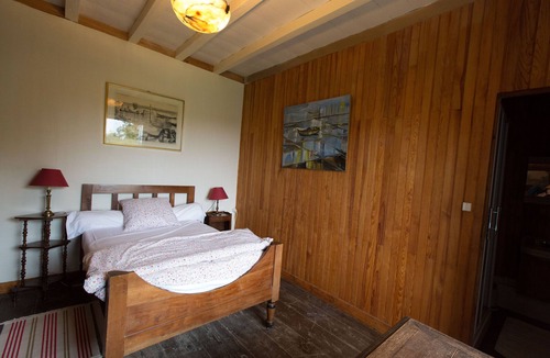 Saint-Gervais House | Castle life in the middle of the vineyard Bâtonnier room