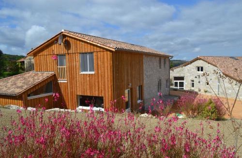 Clermont-Dessous Bed & Breakfast | Centre de bien-être Le Miel et l'Eau