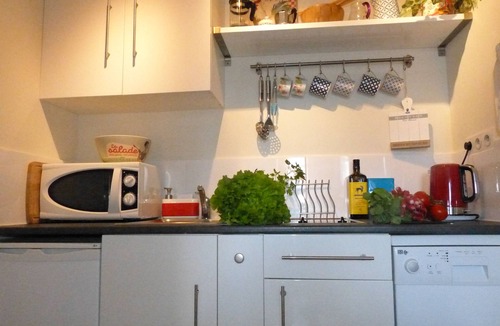 Sarlat-la-Caneda Apartment | Cezanne, charming apartment in Sarlat. Ideal for couples. Free wifi and parking