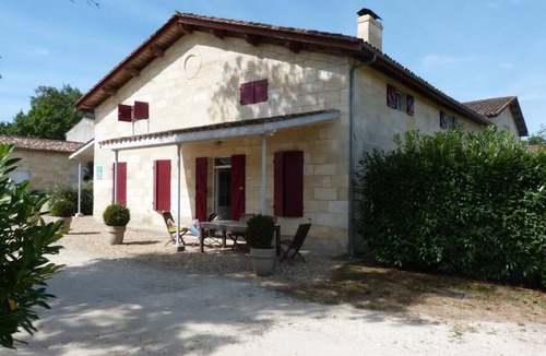 Saint-Martin-de-Laye House | Château Malfard - Petit Verdot