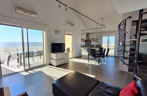 Port District Apartment | Châtelaillon-Plage: 4-room apartment, 6 people, terrace, WIFI