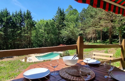 Blanquefort-sur-Briolance Ski Chalet | Chalet house, private heated pool (15/05 to 01/10) at the gateway to the Perigord Noir