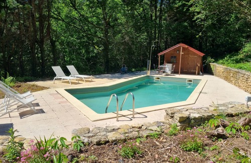 Blanquefort-sur-Briolance Ski Chalet | Chalet house, private heated pool (15/05 to 01/10) at the gateway to the Perigord Noir