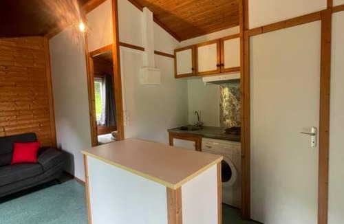 Serilhac Ski Chalet | Chalet au bord de l'étang