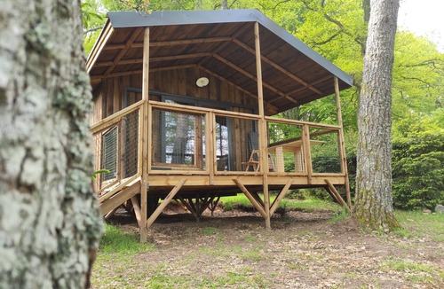 Flayat Ski Chalet | Chalet-Classic-Ensuite with Bath-Lake view
