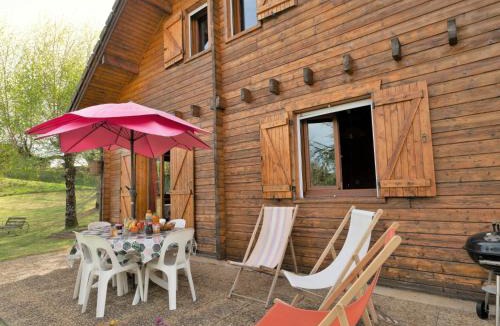 Camps-Saint-Mathurin-Leobazel Ski Chalet | Chalet Cottage du Lac by Interhome