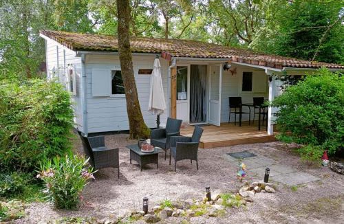 Champs-Romain Ski Chalet | Chalet-dordogne B10 camping Château Le Verdoyer - Champs Romain, Dordogne