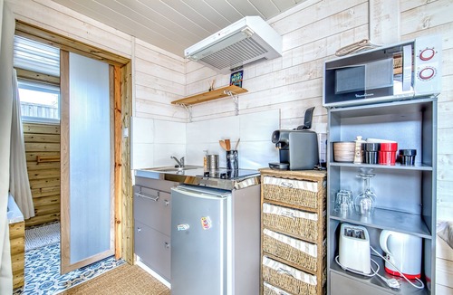 Vertheuil House | Chalet "in Medoc 3" with Private Garden & Wi-Fi
