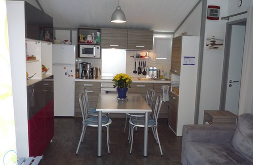Sainte Gemme Ski Chalet | Chalet near Royan, Rochefort, Ile d'Oleron, quiet, Natura 2000 site