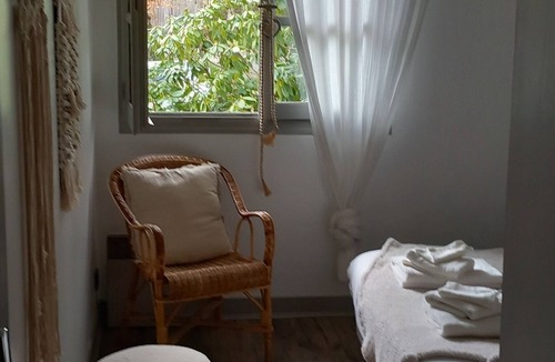 Saint-Just-le-Martel Bed & Breakfast | Chambre D'hôtes Indépendante à la Campagne