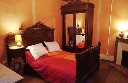 Saint-Martin-I'Astier Bed & Breakfast | Chambre D'hôte à la Campagne au Domaine du Baron