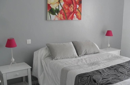 Saint-Jean-le-Vieux Bed & Breakfast | Chambre d'hôtes Zubiata