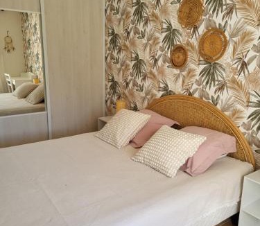 Piolenc Bed & Breakfast | Chambre d'hôtes les Cigales