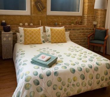Cazeres-sur-l'Adour House | Chambre dans ancienne ecole
