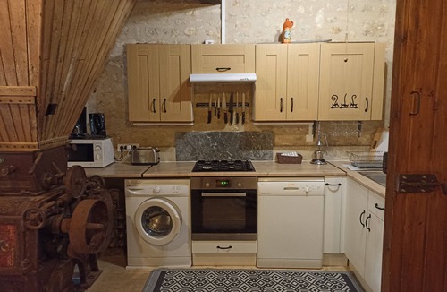Annepont Bed & Breakfast | Chambre Les Glycines - guest house - le Moulin d'Annepont