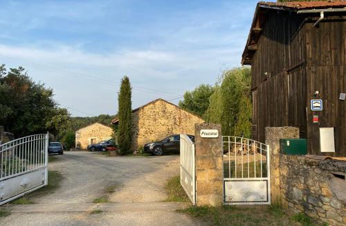 Fumel Apartment | Chambres à la Ferme de Pouzatel proche Bonaguil