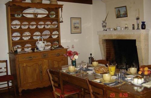 Saint-Porchaire Bed & Breakfast | Chambres d'Hôtes Domaine Le Fragnaud