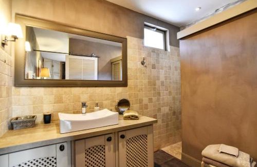 Le Taillan-Medoc Bed & Breakfast | Chambres d'hôtes Domaine de Ginouilhac