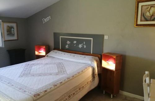 Vignonet Bed & Breakfast | Chambres et Gîte Peyroutas "Amélie" à Vignonet St Emilion