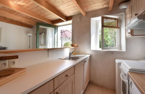Saint-Clement-des-Baleines House | Charming Village House with Garden near Beach - 2BR, Modern Amenities, BBQ & Parking