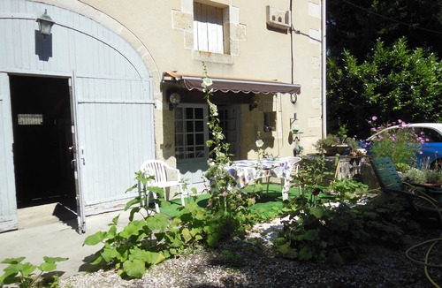 Celles Bed & Breakfast | Character room for rent mini 2 nights