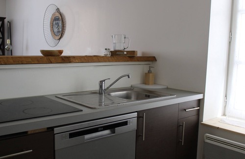 Uzerche Apartment | Charm and history in the heart of a tourist village