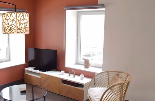 Jonzac Apartment | Charmant 2 Pièce, Classé 3, Neuf et Cosy Idéalement Situé !