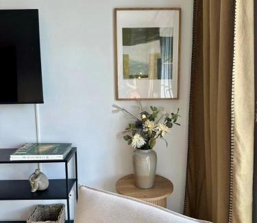Taussat Apartment | Charmant appartement T3 contemporain au bord de l'eau sur le Bassin Arcachon