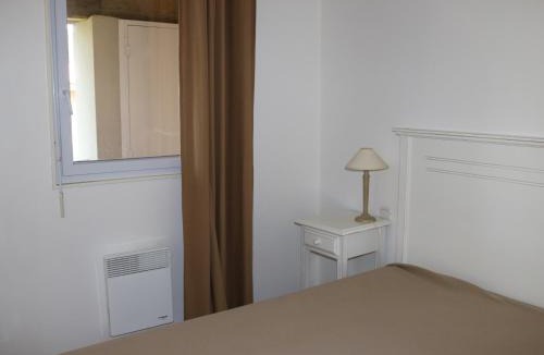Parentis-en-Born Apartment | Charmant apt à Parentis avec piscine, 4 pers, près du lac, ménage inclus - FR-1-319-444