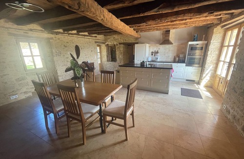 Limeuil House | Charmant Gîte en Pleine Nature. Tout y est Pour Vous Détendre !