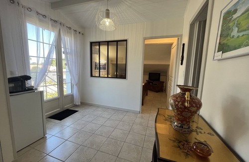 Gujan-Mestras Apartment | Charmant Logement Saisonnier Avec Piscine
