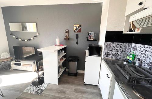 Talence Apartment | Charmant Studio
