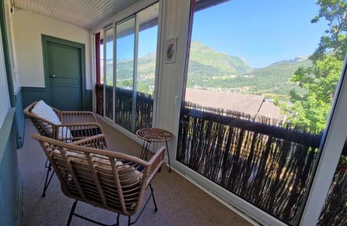 Laruns Apartment | Charmant T2 avec Loggia vue montagne
