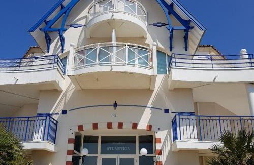 Quartier du Casino Apartment | Charmant T2Bis Châtelaillon-Plage 3 pers avec piscine - FR-1-706-40
