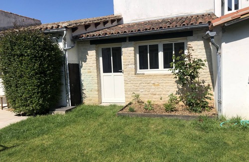 Loix House | Charmante Maison de Village Rétais Rénovée 8 Personnes