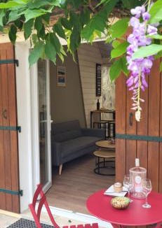 Saint-Aigulin Apartment | Charme et Nature, appartement cosy avec étang privé, au carrefour de 3 départements