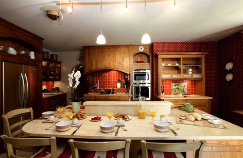 Saint-Crepin-et-Carlucet House | Charming 5-Bedroom/5-Bathroom French Countryside Retreat near Sarlat-La-Canéda