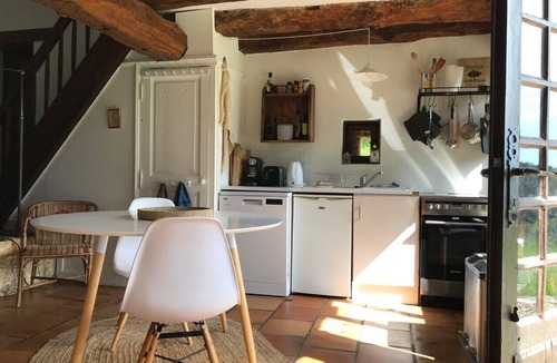 Saint-Laurent-des-Batons House | Charming little house in the Périgord countryside.