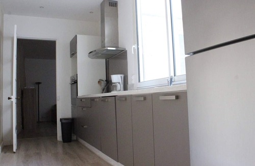 La Rochelle City Centre Apartment | Charming 1BR Apartment with Modern Amenities, Prime Location in Old Port of La Rochelle