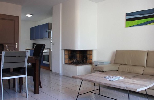 Saint-Martin-de-Re Apartment | Charming 2-Bedroom Apartment with Private Parking & Terrace in Saint-Martin-de-Ré