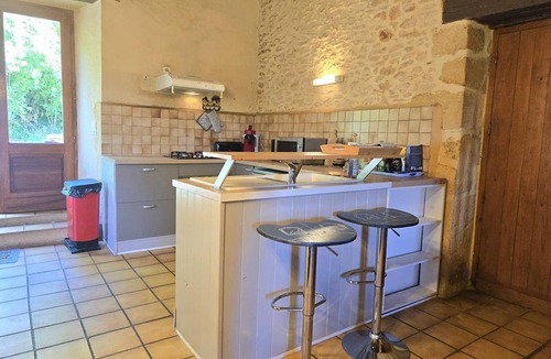 Saint-Andre-dAllas Cottage | Charming 2-Bed Cottage Near Sarlat with Fireplace, Garden & BBQ