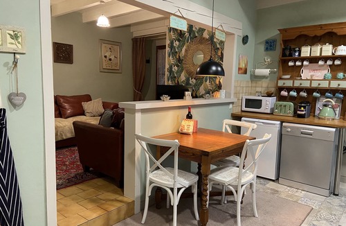 Le Vigeant House | Charming 4 Bedroom 4 Bathroom Gite - 2 Adjoining Cottages - Heated Plunge Pool