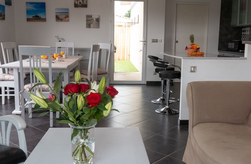 Ares House | Charming 5-bedroom villa with air-conditioning, swimming pool and spa + electric recharging point